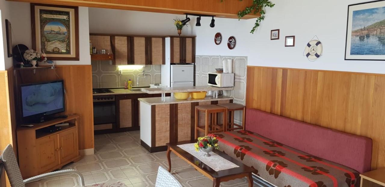 Apartments By The Sea Pisak, Omis - 1018 Exterior photo